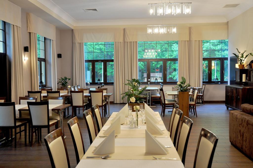 Willa Strzelnica Hotel Koscierzyna Ngoại thất bức ảnh