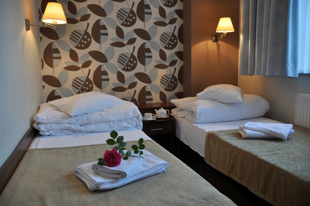 Willa Strzelnica Hotel Koscierzyna Phòng bức ảnh