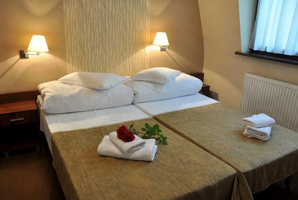 Willa Strzelnica Hotel Koscierzyna Phòng bức ảnh